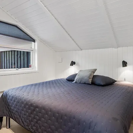 بيت للعطل 3 Bedroom Lovely In *