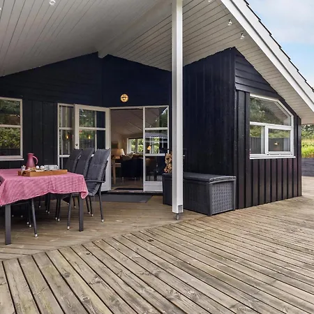 Ferienhaus 3 Bedroom Lovely In